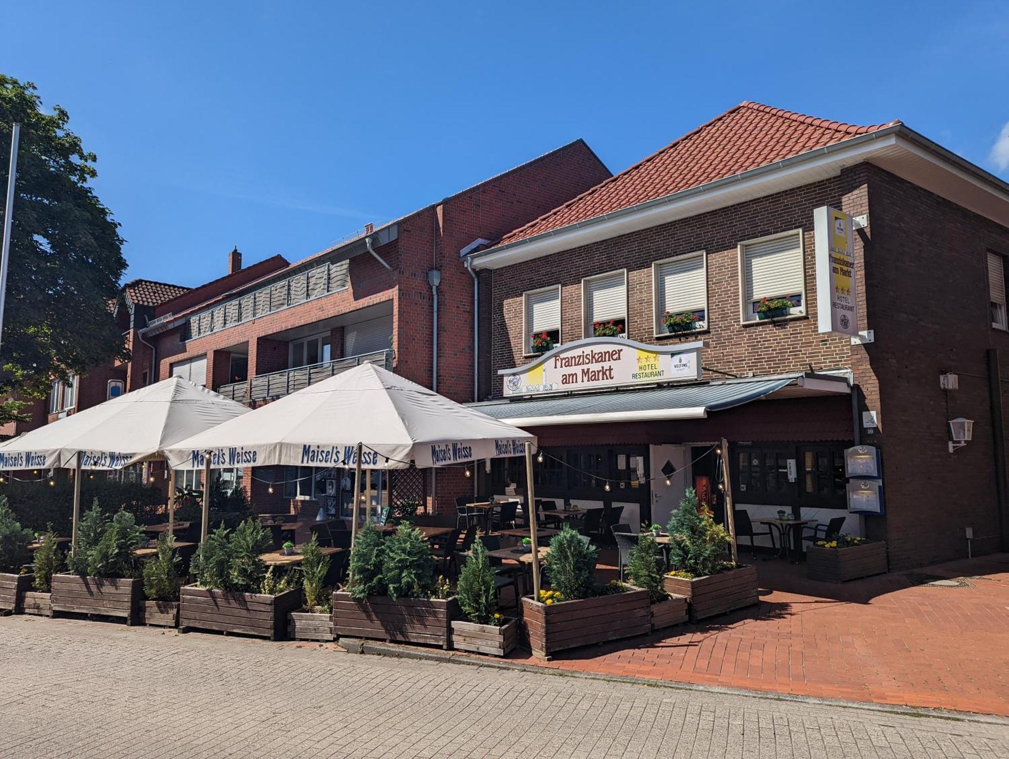 Franziskaner Am Markt Loningen Exterior photo